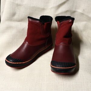 Keen Waterproof Elsa Chelsea Red Boots